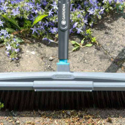 Щітка для терас Gardena NatureLine 140 см з ручкою (17111-20.000.00)