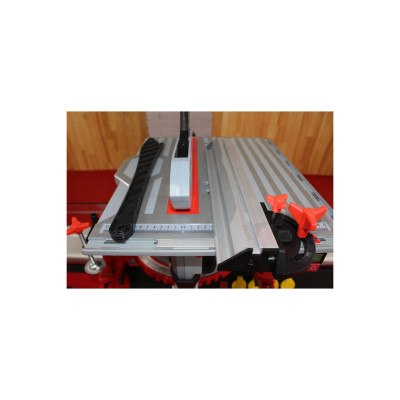 Пила торцювально-циркулярна Holzmann TK 305