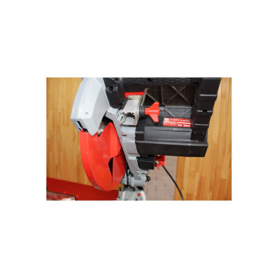 Пила торцювально-циркулярна Holzmann TK 305